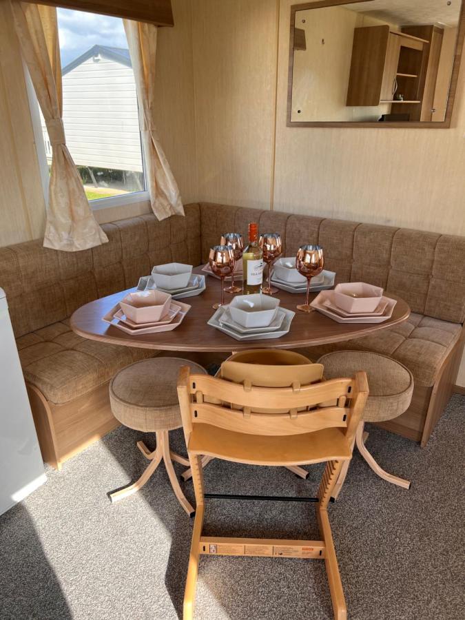 ホテル Evans Whitehouse Caravan Towyn アベルゲレ エクステリア 写真